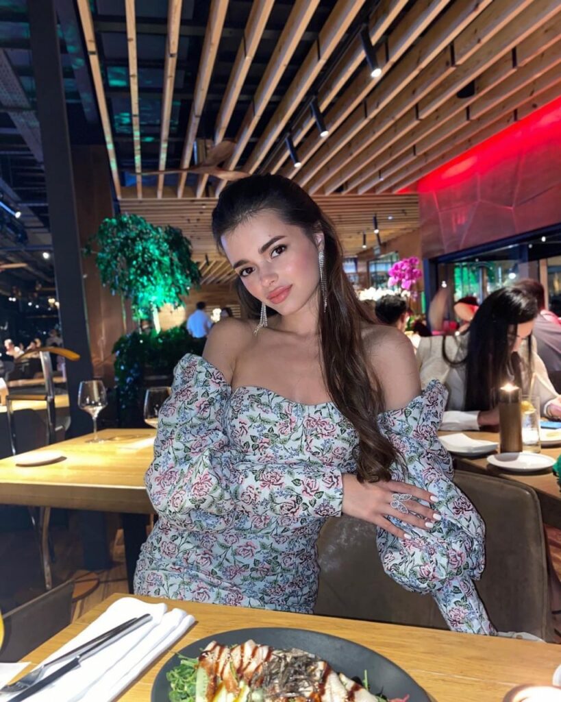 Элитная эскорт-модель Жаннет Premium Models