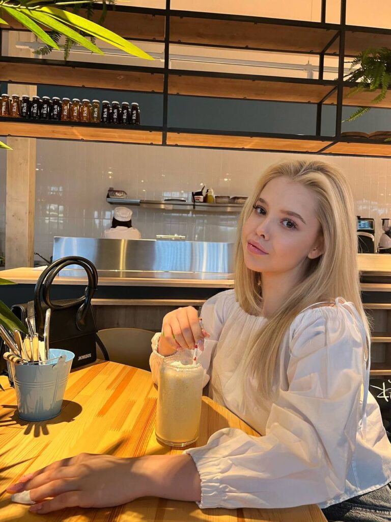 Эскортница Нэнси Drive Models